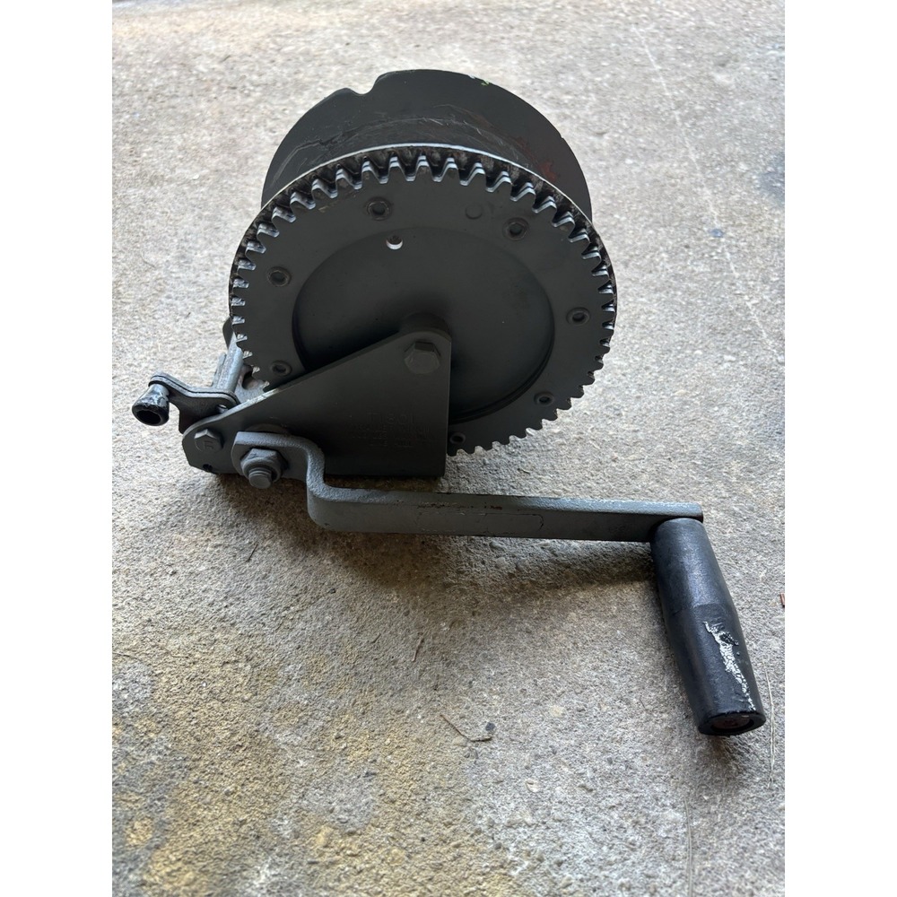 Fulton T1801 Trailer Winch 1800 Lbs Capacity Hand Crank Boat Hauler Gear